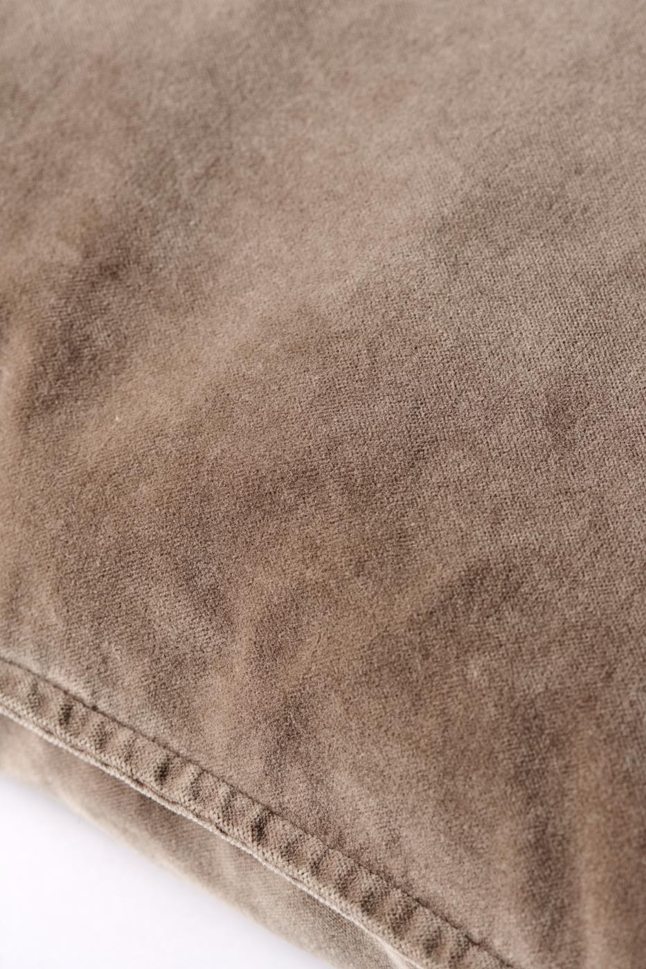 Housse de coussin en velours, coloris vieux rose