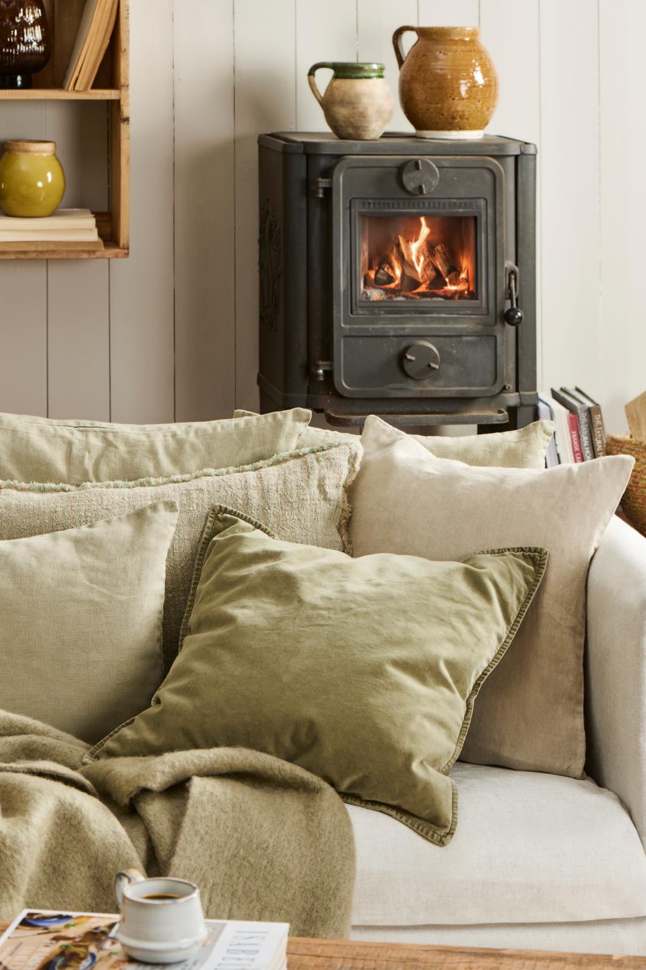 Housse de coussin en velours, coloris vert eucalyptus