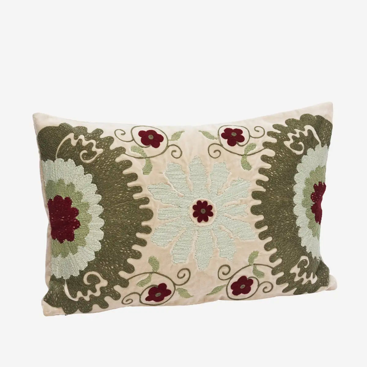 Housse de coussin en velours brodé, coloris gris sauge